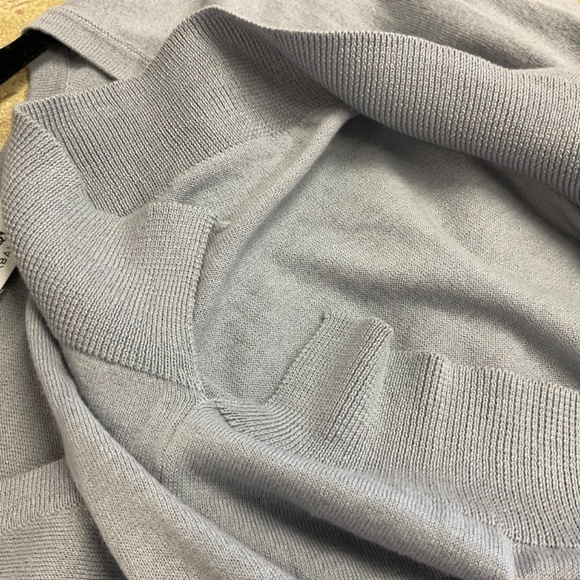 V-Neck Fine Knit Lightweight Sweater - Picture 5 of 5